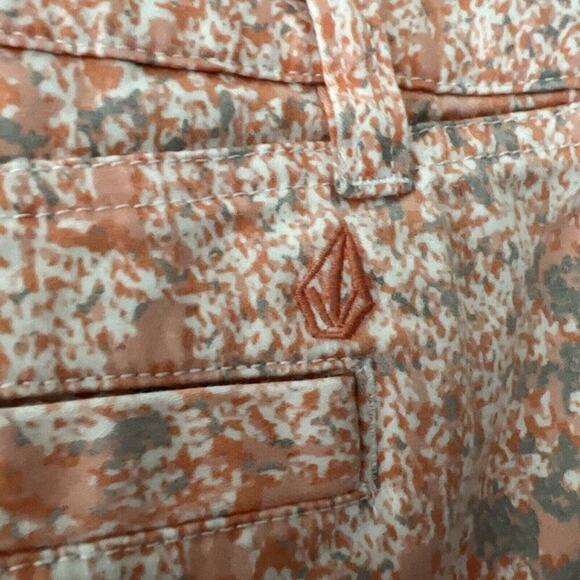 Corpo Class by Volcom Juniors Pink, Orange And‎ Grey Wear - Picture 5 of 8